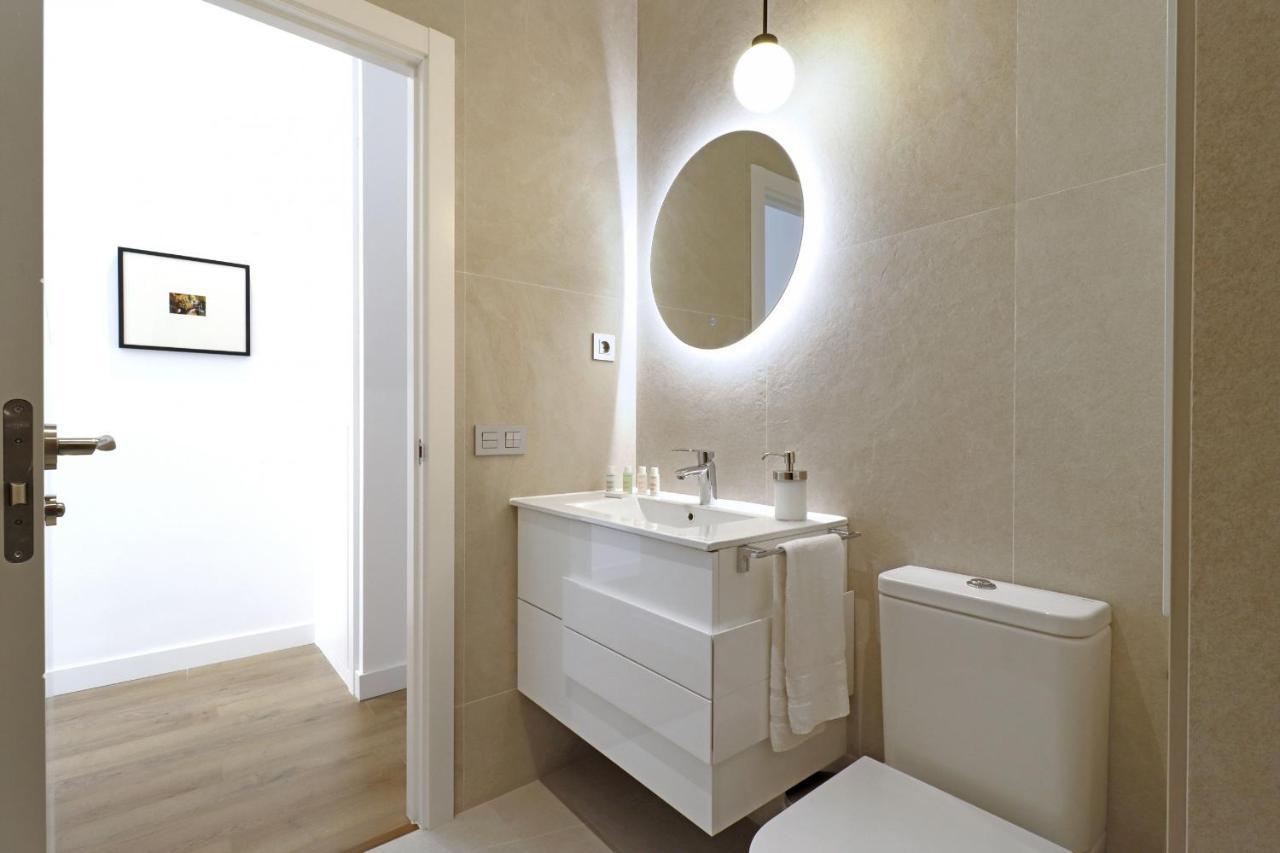 Reina Sofia Boutique II Apartment มาดริด ภายนอก รูปภาพ