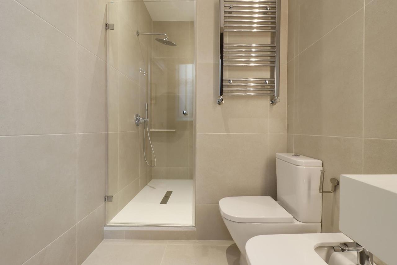 Reina Sofia Boutique II Apartment มาดริด ภายนอก รูปภาพ
